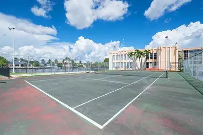 [Address not provided], Hallandale Beach, FL 33009 - Photo 25
