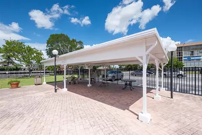 [Address not provided], Hallandale Beach, FL 33009 - Photo 27