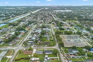 20400 NW 38th Ct, Miami Gardens, FL 33055 - Photo 37