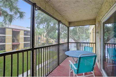 3017 N Oakland Forest Dr #208, Oakland Park, FL 33309 - Photo 15