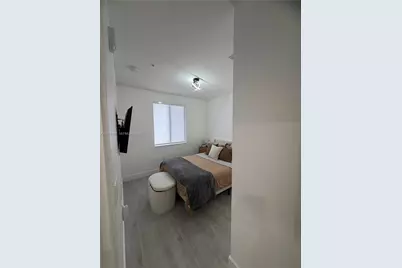 10300 NW 66th St, Doral, FL 33178 - Photo 41