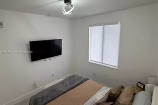 10300 NW 66th St, Doral, FL 33178 - Photo 43