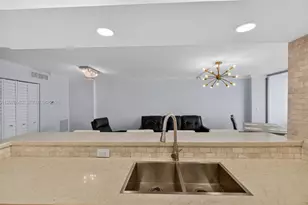 2655 Collins Ave, Miami Beach, FL 33140 - Photo 11
