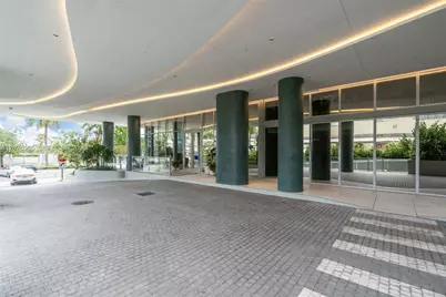 1400 Biscayne Blvd #2305, Miami, FL 33132 - Photo 9