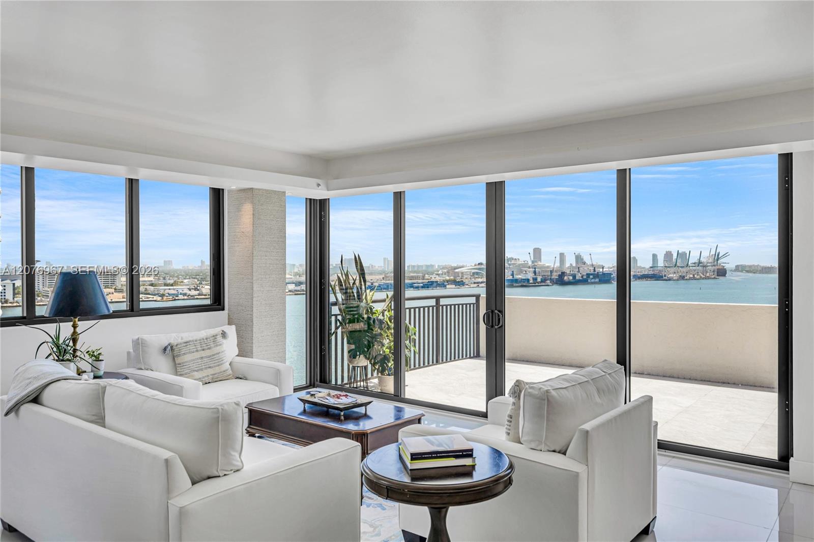 540 Brickell Key Dr #1820 - 540 Brickell Key Dr #1820, Miami, FL 33131 Luxury Property | Jose Angel Pina