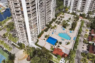 3600 Yacht Club Dr, Aventura, FL 33180 - Photo 21