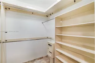3600 Yacht Club Dr, Aventura, FL 33180 - Photo 25