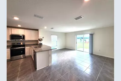 2790 Brie Hammock Bend, Saint Cloud, FL 34773 - Photo 3