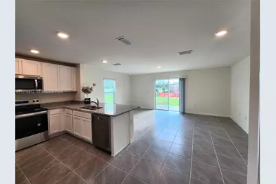 2790 Brie Hammock Bend, Saint Cloud, FL 34773 - Photo 5