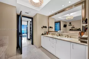 1331 Brickell Bay Dr, Miami, FL 33131 - Photo 23