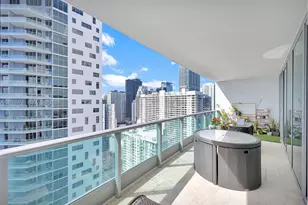 1331 Brickell Bay Dr, Miami, FL 33131 - Photo 7
