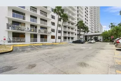 210 174 St #2401, Sunny Isles Beach, FL 33160 - Photo 37