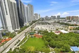 210 174th St, Sunny Isles Beach, FL 33160 - Photo 39