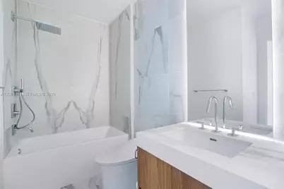 1400 Biscayne Blvd #2507, Miami, FL 33132 - Photo 7