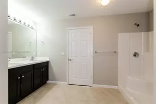 991 SW Dubois Ave, Port Saint Lucie, FL 34953 - Photo 15