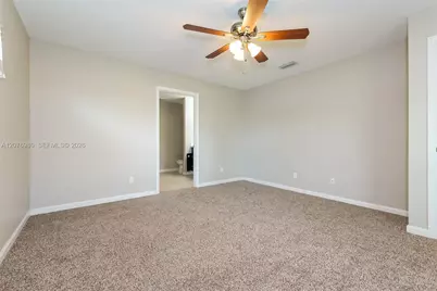 991 SW Dubois Ave, Port Saint Lucie, FL 34953 - Photo 9