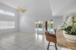 950 NW 197th Terrace, Pembroke Pines, FL 33029 - Photo 11