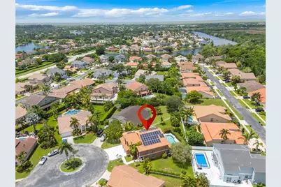 950 NW 197th Ter, Pembroke Pines, FL 33029 - Photo 45