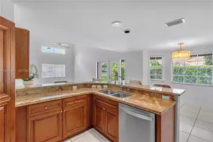 950 NW 197th Terrace, Pembroke Pines, FL 33029 - Photo 15