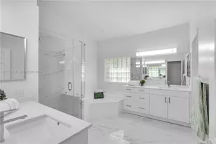 950 NW 197th Terrace, Pembroke Pines, FL 33029 - Photo 31
