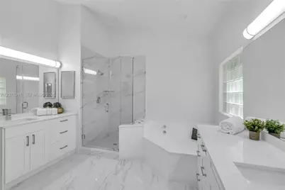 950 NW 197th Ter, Pembroke Pines, FL 33029 - Photo 29