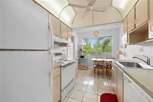 8305 NW 61st St, Tamarac, FL 33321 - Photo 7