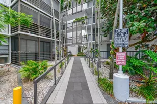 20500 W Country Club Dr, Aventura, FL 33180 - Photo 27