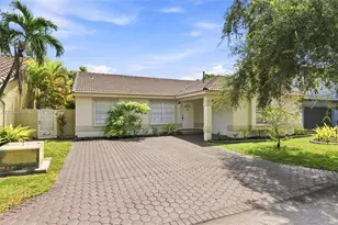 19181 NW 89th Ave, Hialeah, FL 33018 - Photo 1