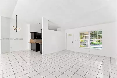 19181 NW 89th Ave #1, Hialeah, FL 33018 - Photo 9