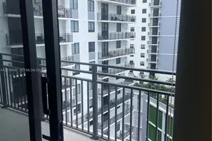 16395 Biscayne Blvd, North Miami Beach, FL 33160 - Photo 9