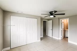 2435 Liberty St, Hollywood, FL 33020 - Photo 9