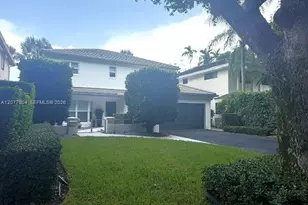 4861 Campo Sano Ct, Coral Gables, FL 33146 - Photo 1