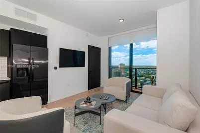 398 NE 5th #4118, Miami, FL 33132 - Photo 7