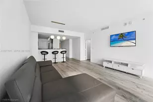 253 NE 2nd St, Miami, FL 33132 - Photo 3