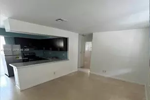 441 SW 10th Terrace, Hallandale Beach, FL 33009 - Photo 5