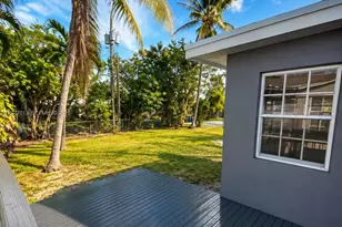 441 SW 10th Terrace, Hallandale Beach, FL 33009 - Photo 3