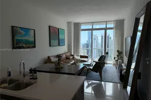 55 SE 6th St, Miami, FL 33131 - Photo 7