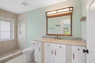5200 W Lakes Dr, Deerfield Beach, FL 33442 - Photo 13