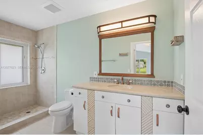 5200 W Lakes Dr, Deerfield Beach, FL 33442 - Photo 11