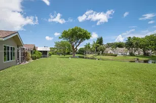 5200 W Lakes Dr, Deerfield Beach, FL 33442 - Photo 21
