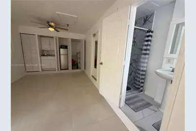 16467 SW 50th Ter #efficiencyci, Miami, FL 33185 - Photo 3