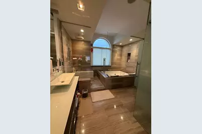 11101 NW 72nd Ter, Doral, FL 33178 - Photo 15