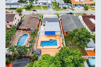 233 W 39th Pl #0, Hialeah, FL 33012 - Photo 7