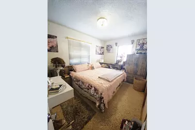 8210 NW 34th Ave, Miami, FL 33147 - Photo 9