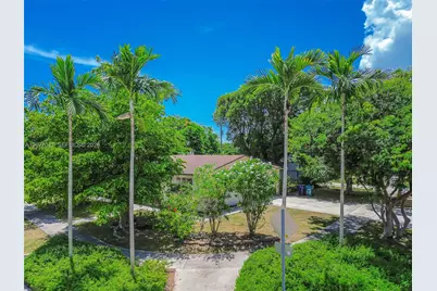 9354 Caribbean Blvd, Cutler Bay, FL 33189 - Photo 37