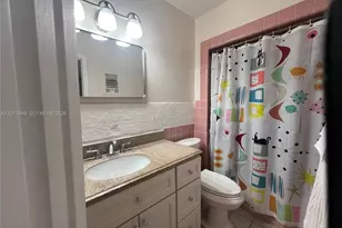 106 N 32nd Ave, Hollywood, FL 33021 - Photo 17