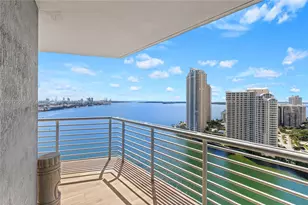 325 S Biscayne Blvd, Miami, FL 33131 - Photo 37