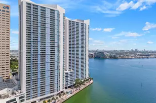 325 S Biscayne Blvd, Miami, FL 33131 - Photo 57