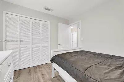 631 SW 176th Ave, Pembroke Pines, FL 33029 - Photo 25
