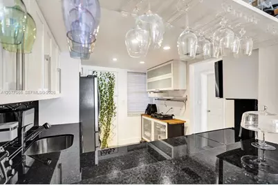 18707 NE 14th Ave #522, Miami, FL 33179 - Photo 15